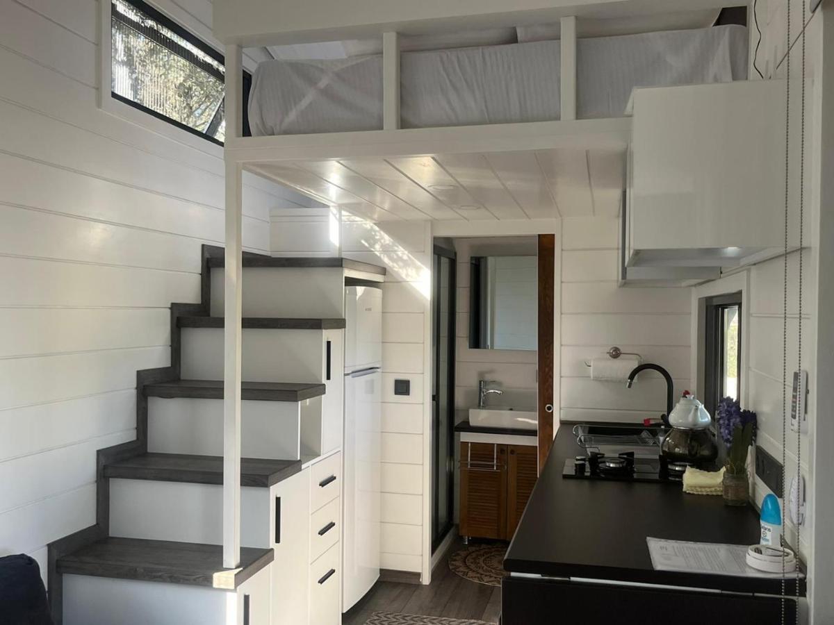 Вилла Lovin Goecek Tiny House Butterfly Gokceovacik Экстерьер фото